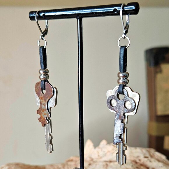 Vintage Key Earrings Black Leather Silver Stainless Steel Rustic Long Drop Charm - Picture 6 of 10